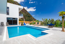 Poolvilla auf Madeira